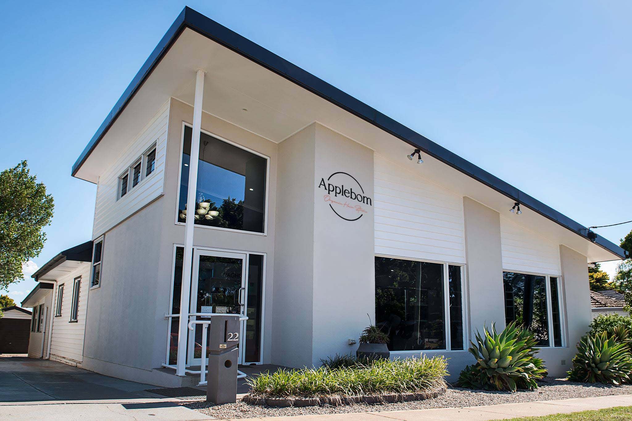 Beautiful hair transformation at Applebom salon